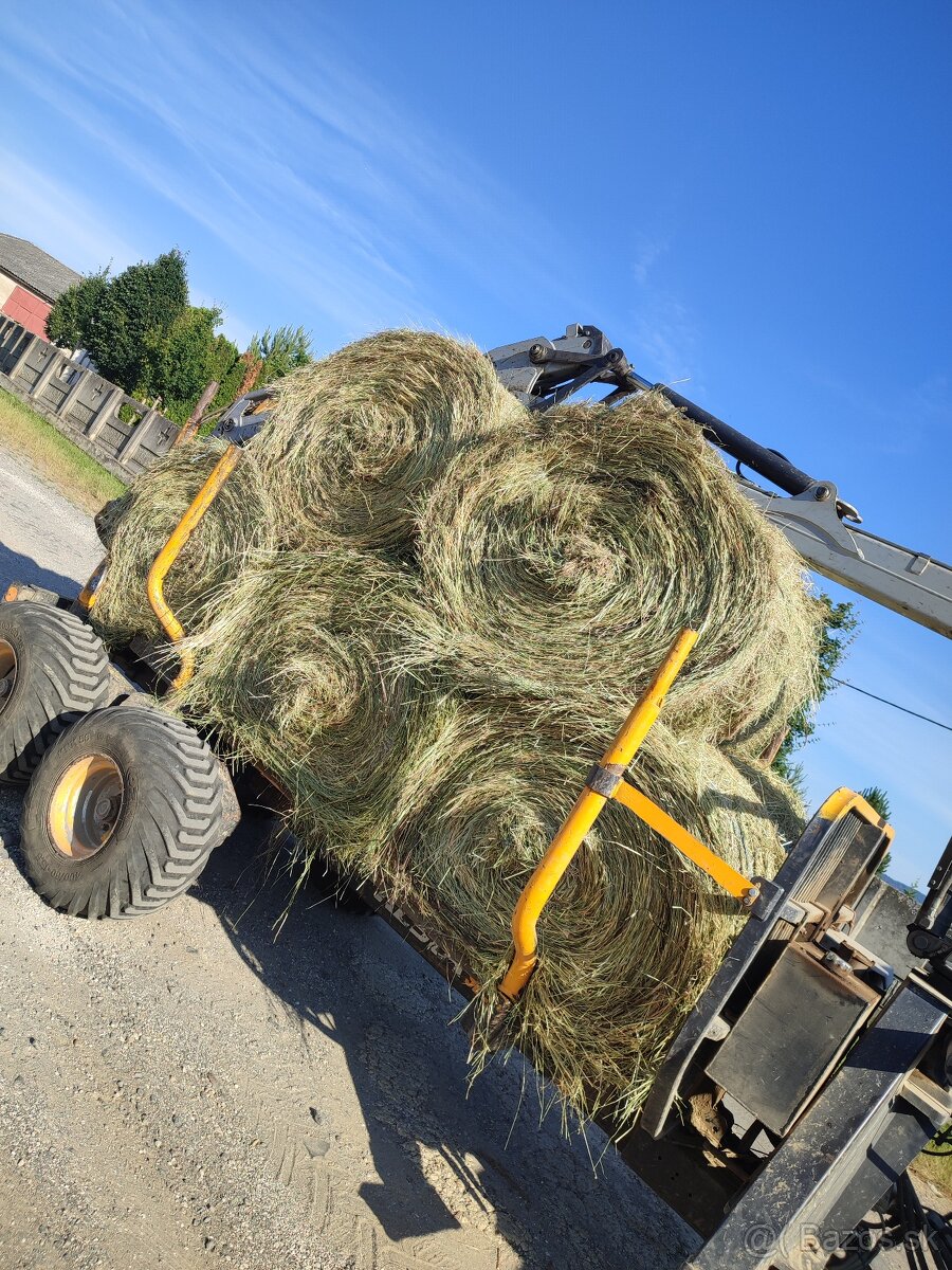 Seno guľaté balíky 200kg