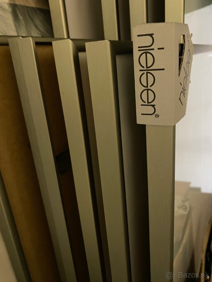 Hliníkové výmenné obrazové rámy zn. Nielsen