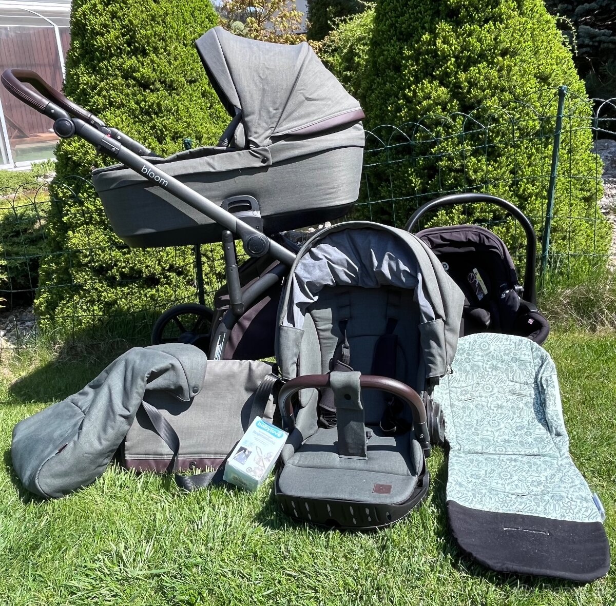 Úžasný kočiar Roan Bloom dark green + vajíčko ZDARMA