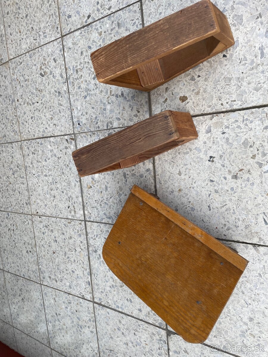 Drevene podnozky