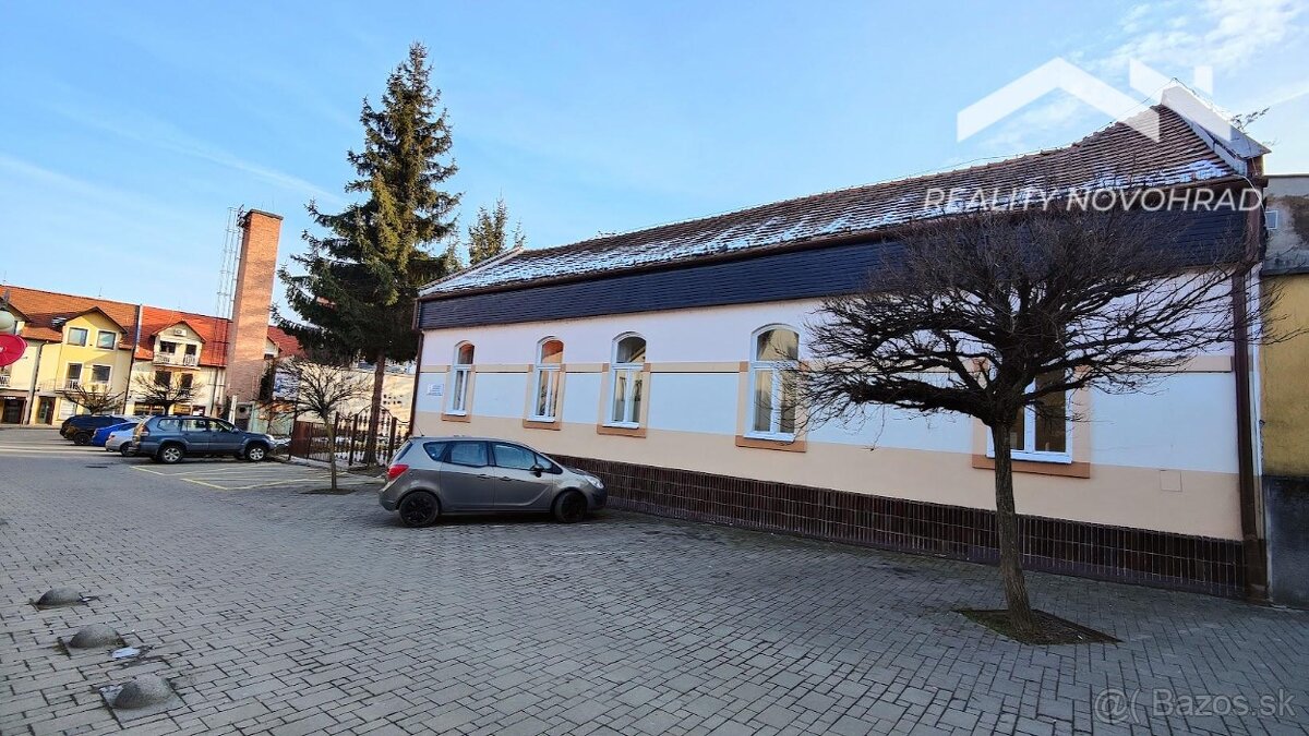 Prenájom kancelárie v centre mesta s parkovacím miestom