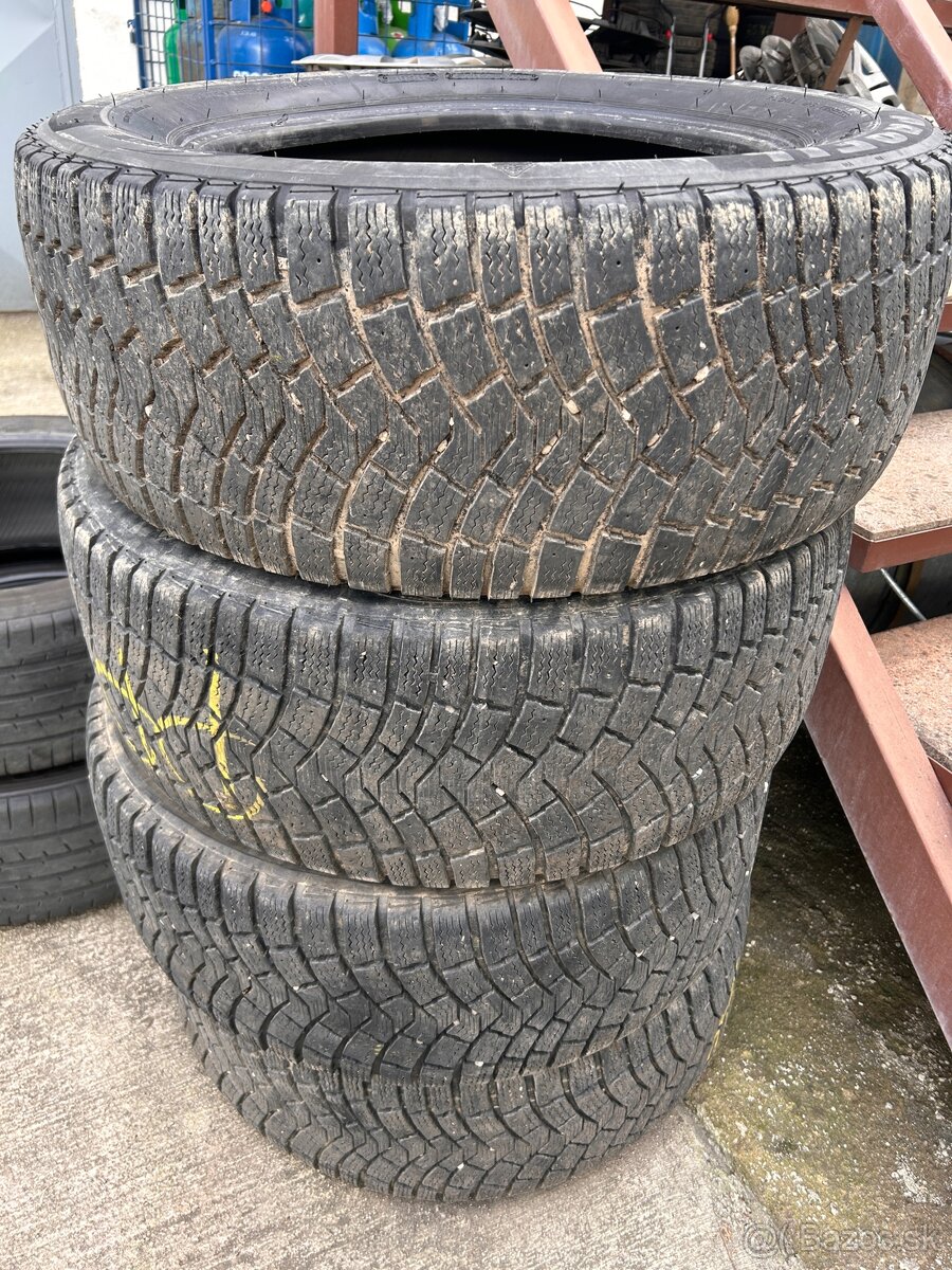 255/55r18
