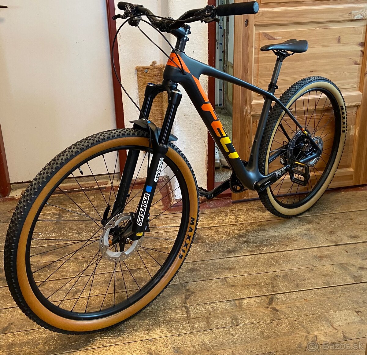 FELT Doctrine 5 čierny, model 2019