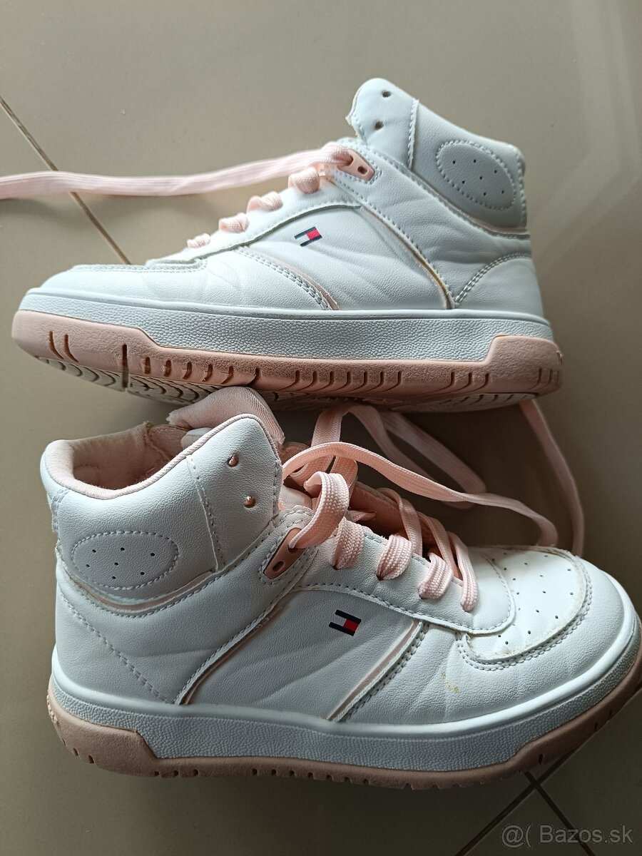 Tenisky Tommy Hilfiger veľ 32