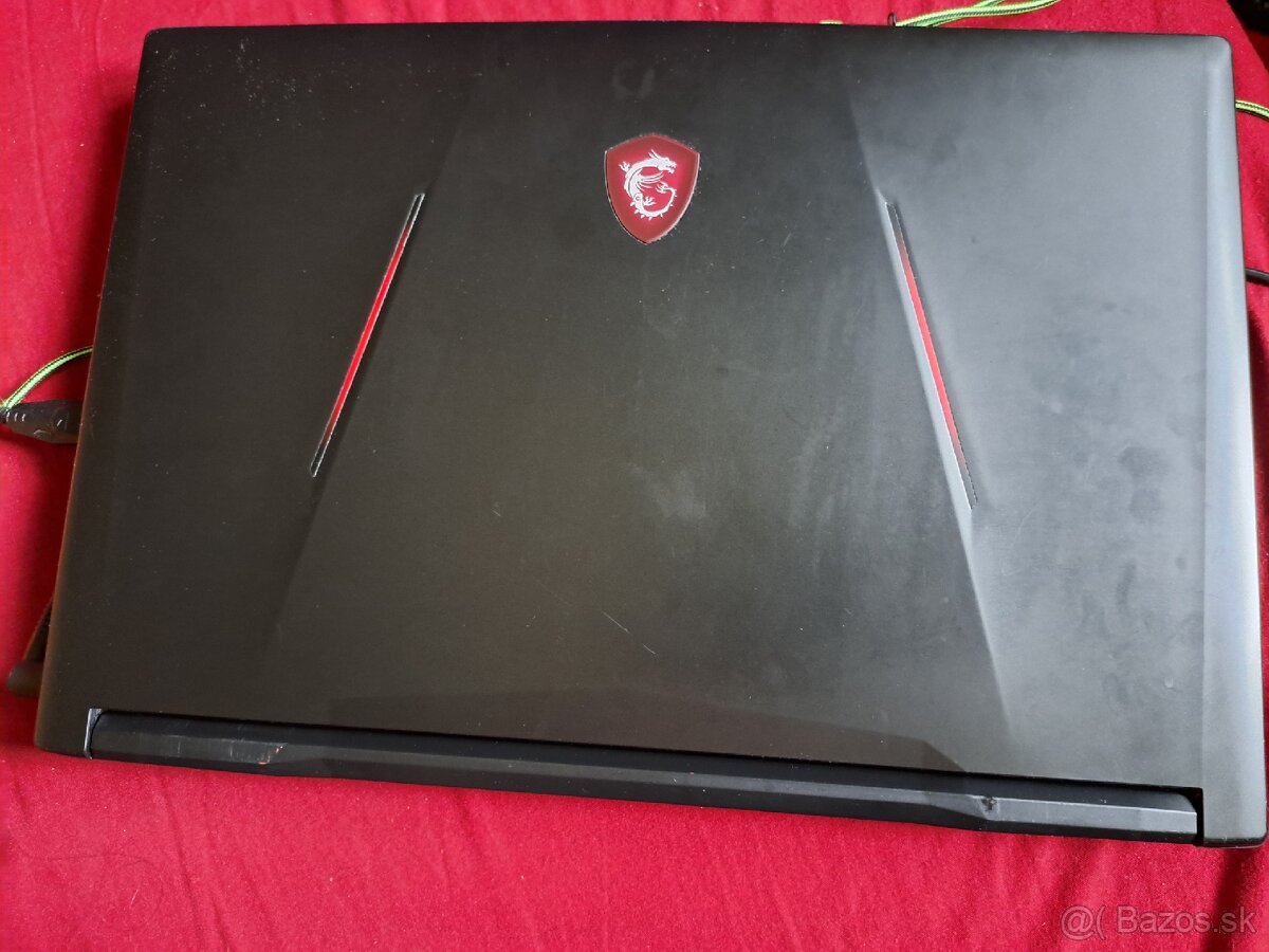 MSI GL73 8RE