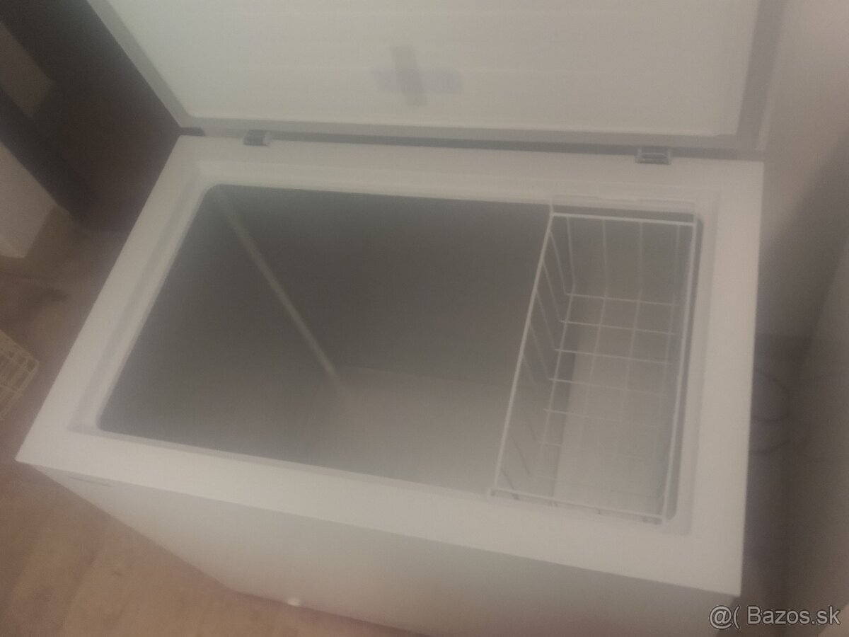 Mraznička Hisense