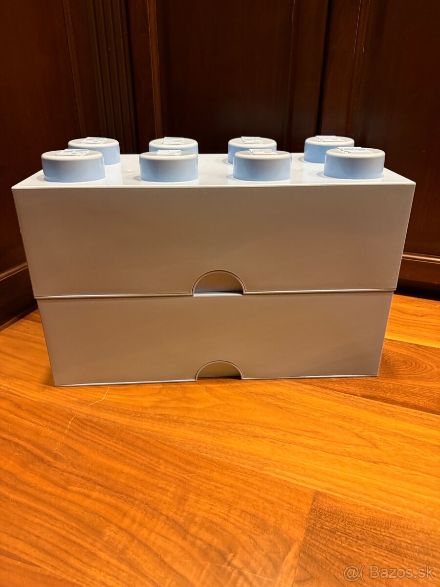 Lego boxy veľké používané