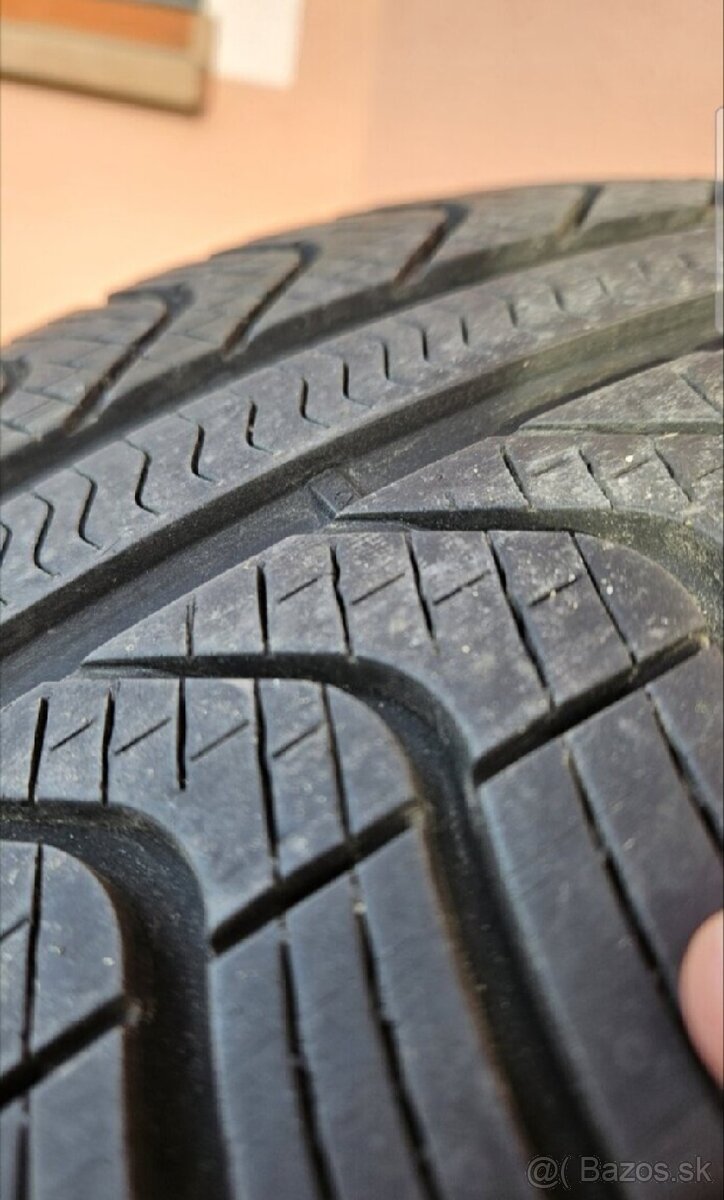 Pirelli Cinturato All Season Plus 235/55 R18