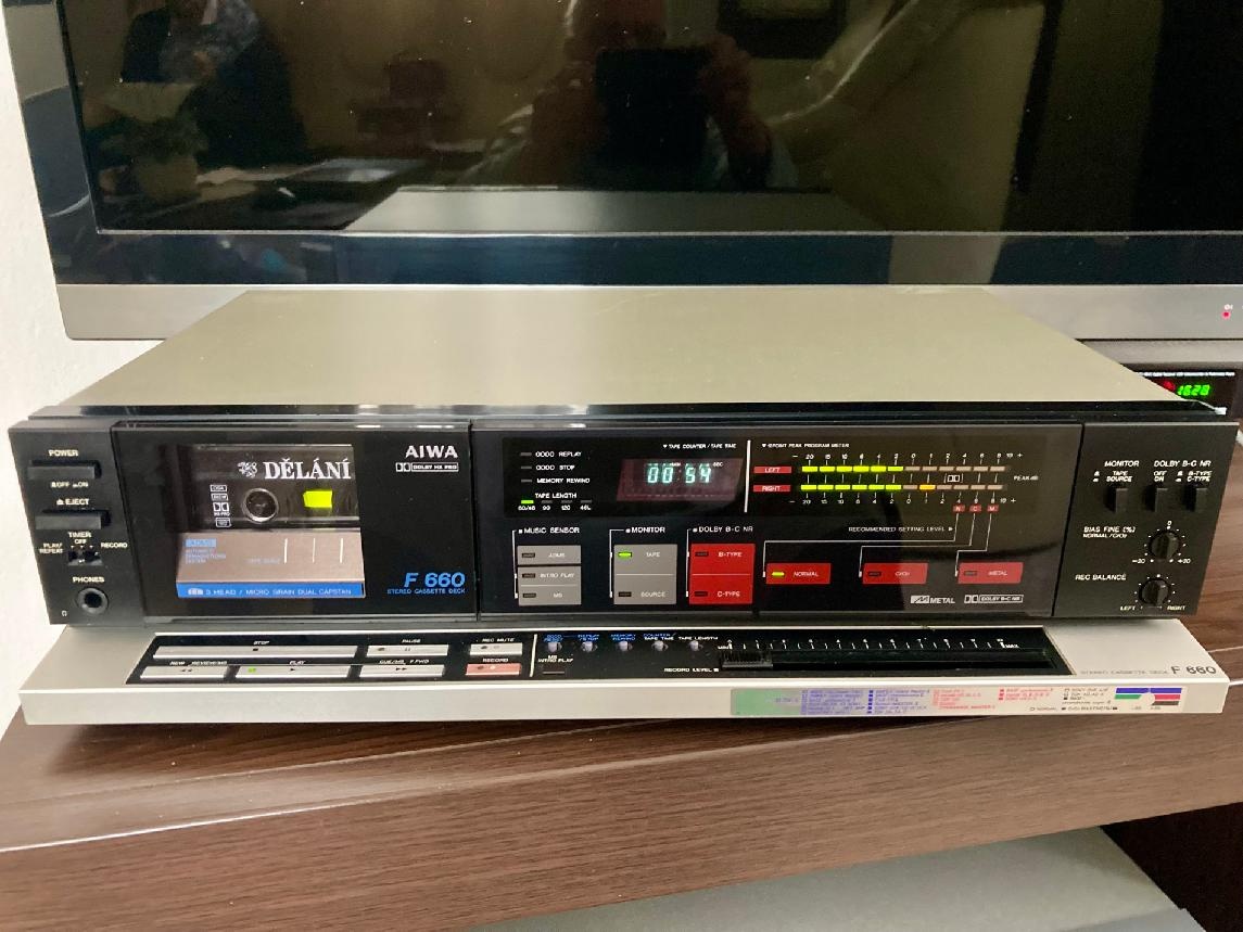 Aiwa F 660 - pěkná