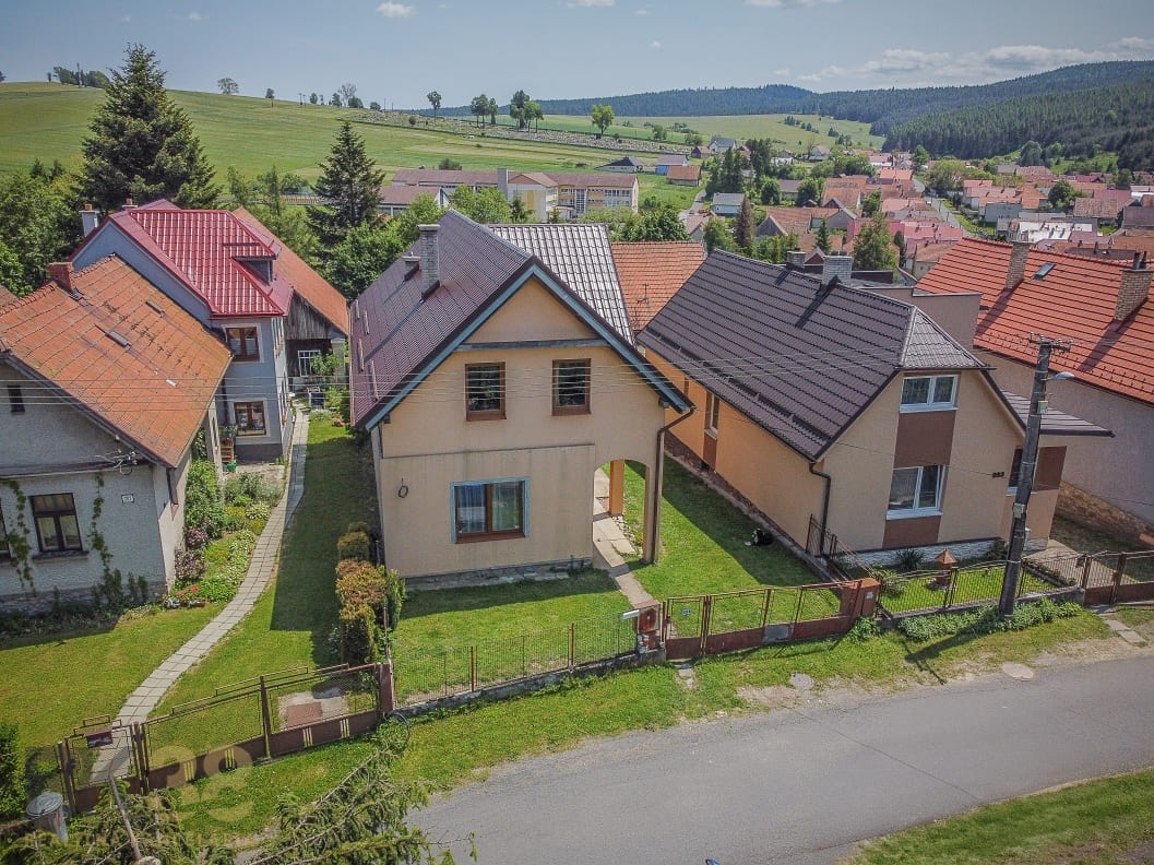 Rodinný dom v obci Važec na predaj