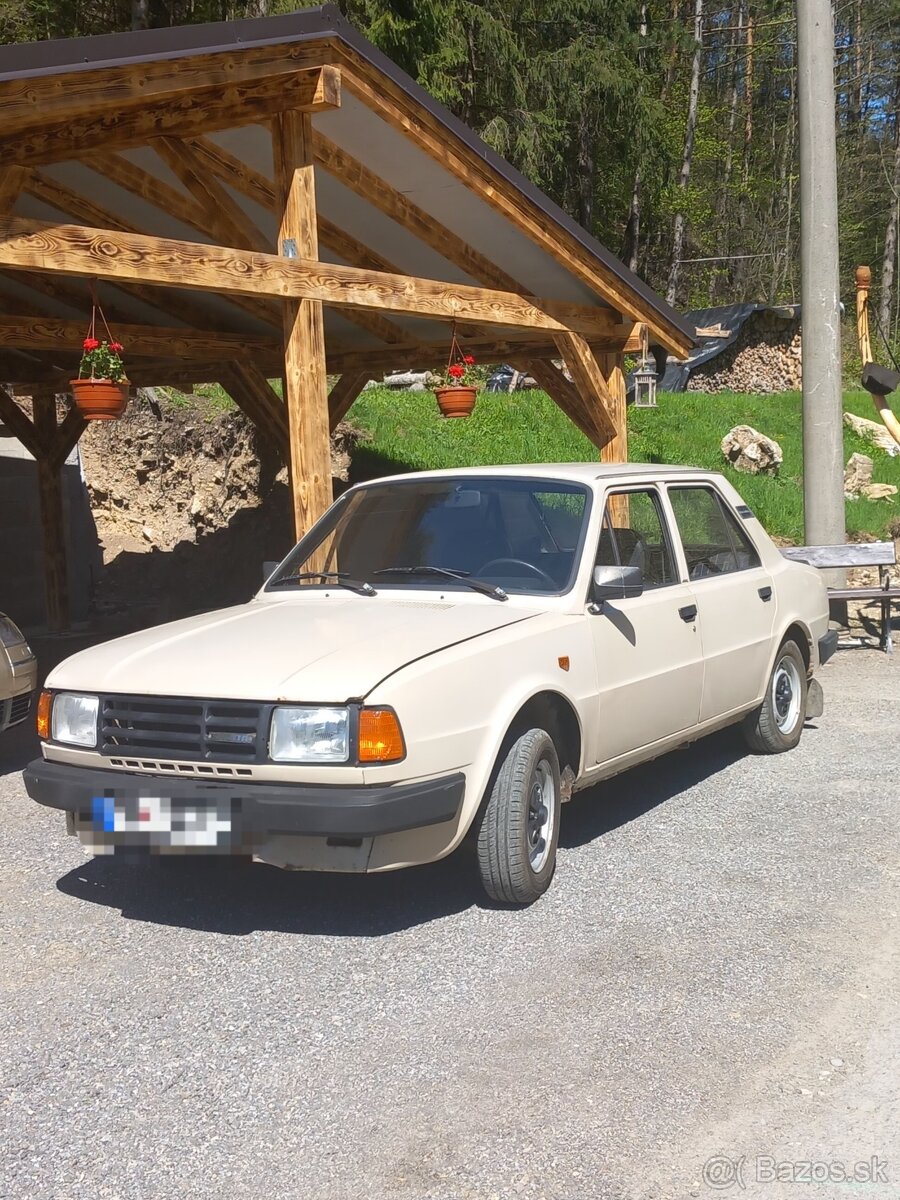 Škoda 125L