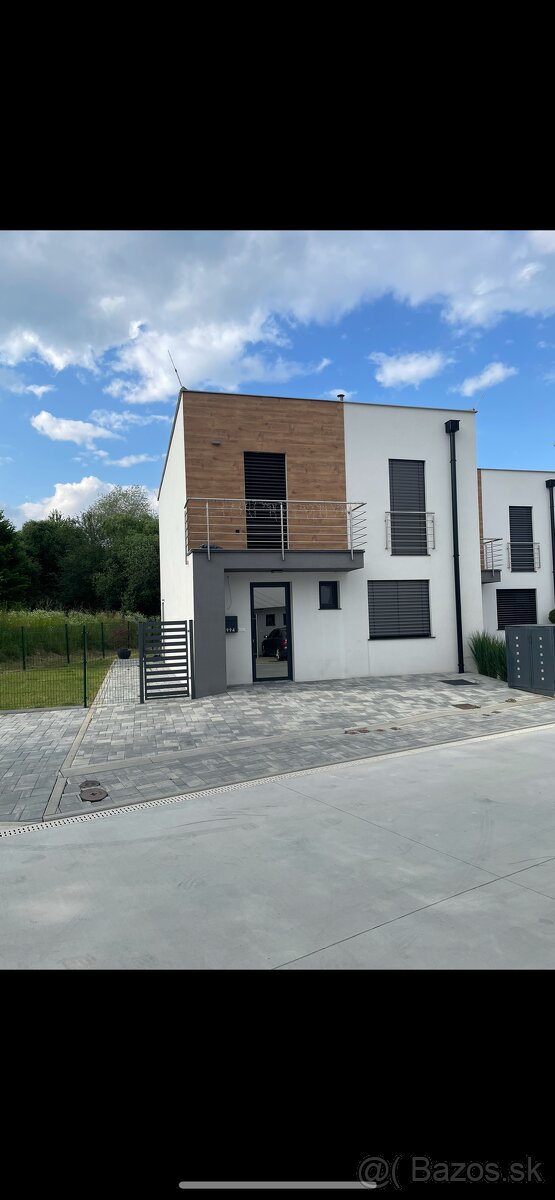 5-izbový rodinný dom na prenájom, Bytča