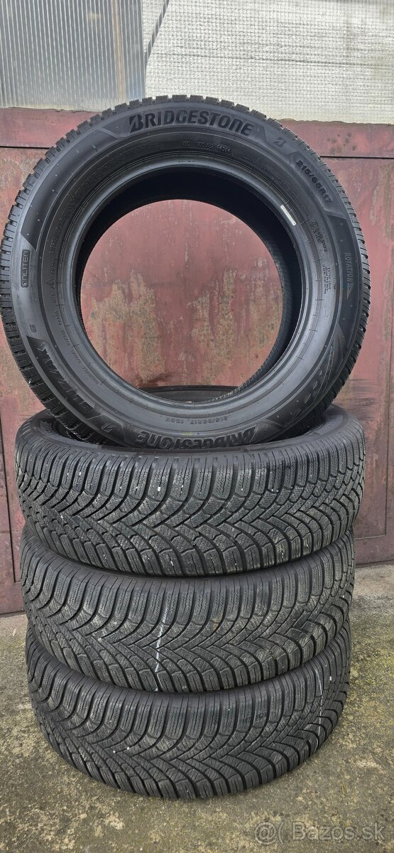 215-65-17 103V - Bridgestone- 4324- 6,7mm - top stav