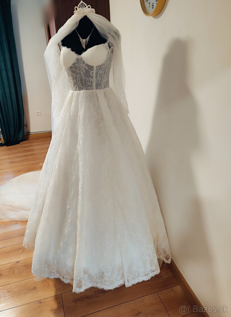 Princeznovske svadobné šaty