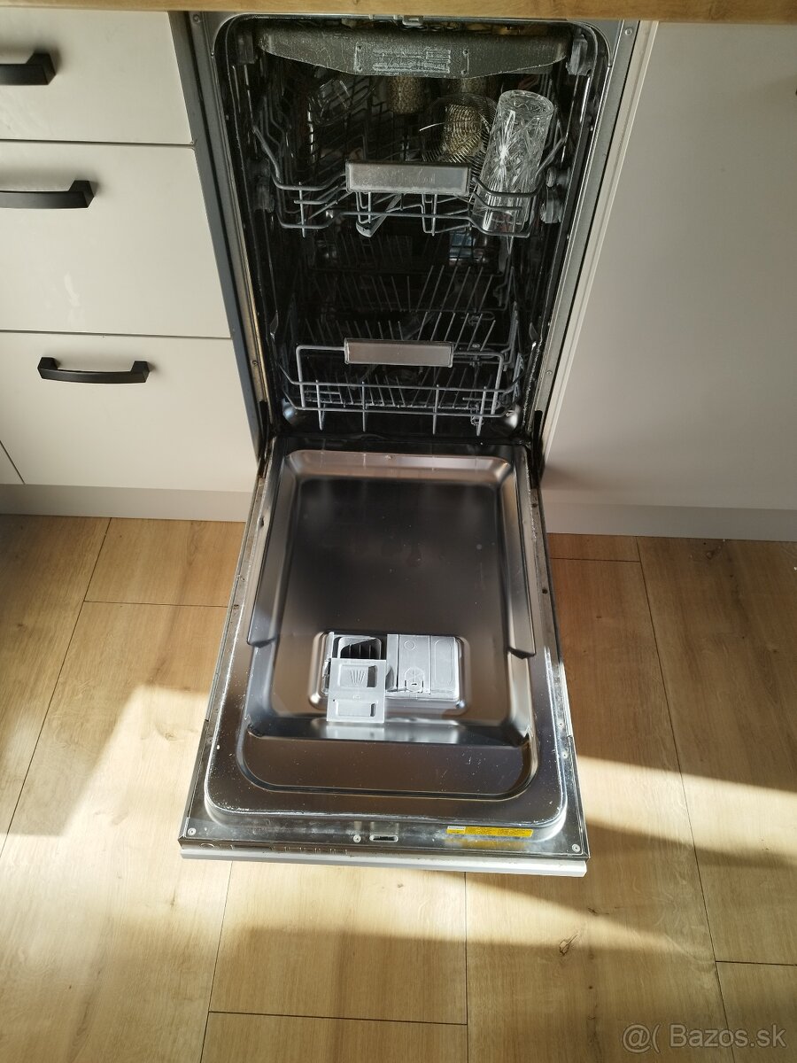 Umývačka riadu vstavaná 45cm