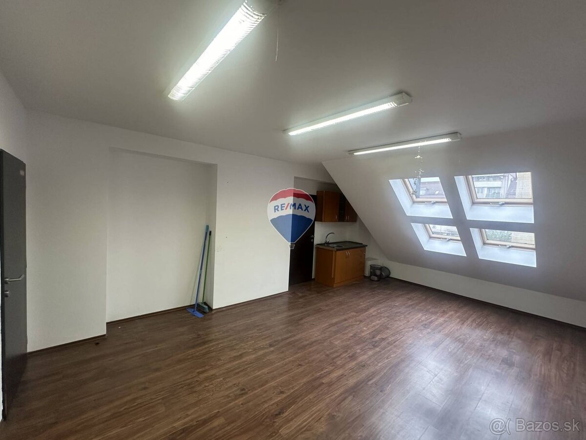 Kancelária v centre mesta