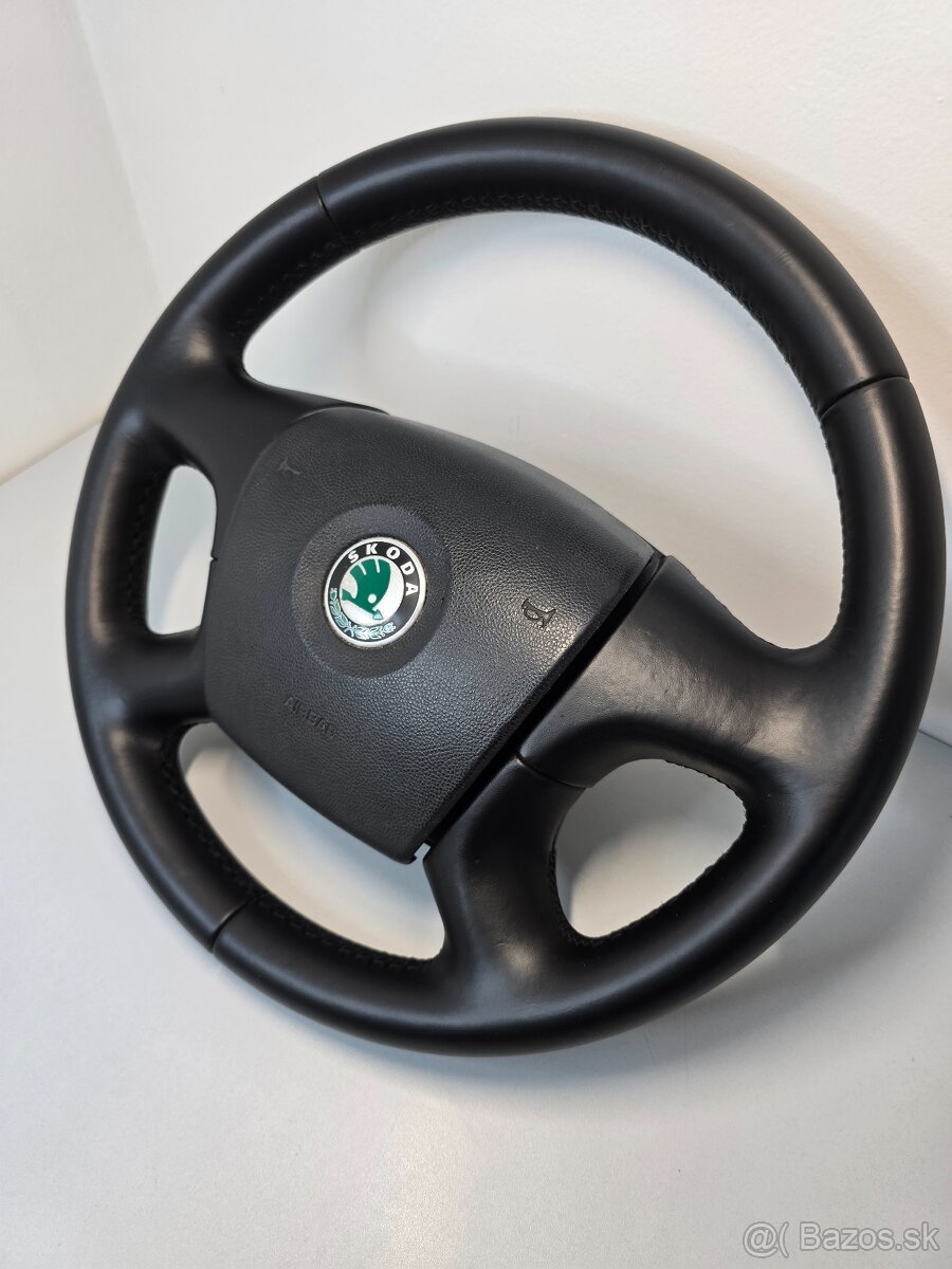 ŠKODA kožený volant octavia fabia superb