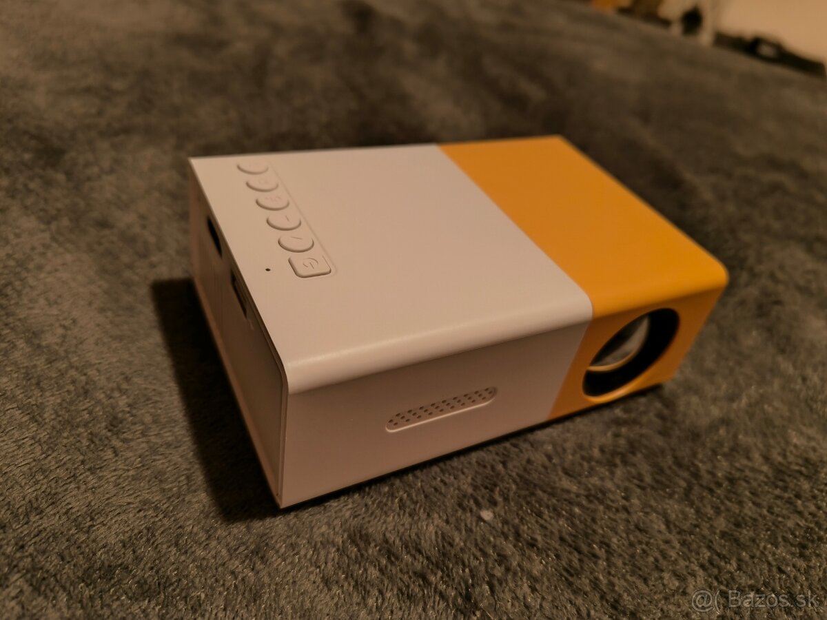 Novy LED mini prenosny projektor s podporou 1080P HD