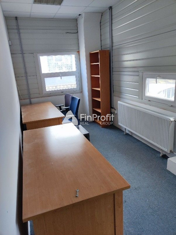 Priestor s umývadlom na prenájom - 14 m2, ul. Stará Vajnorsk