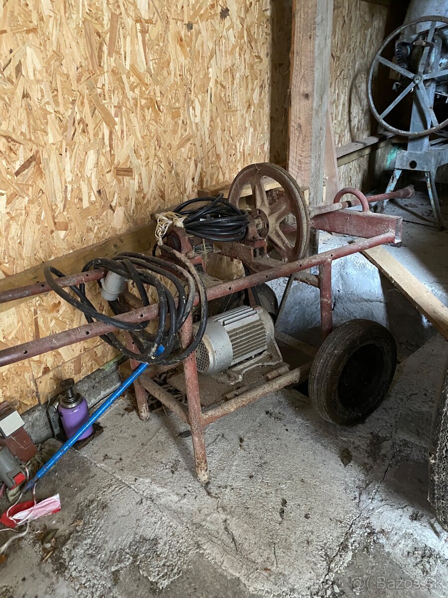 Startovaci vozik - zetor 25