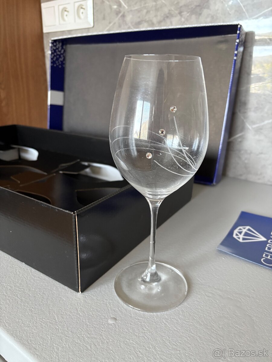Sada pohárov na stopke swarovski