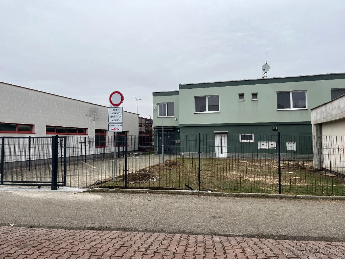 Priestor na prenájom, 2x 40m2, Trenčín, Pred Poľom