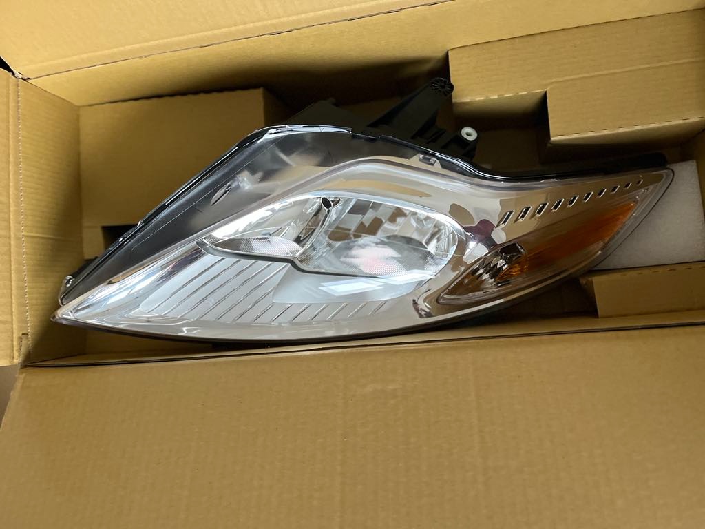 Predne svetlá na Ford Mondeo Mk4