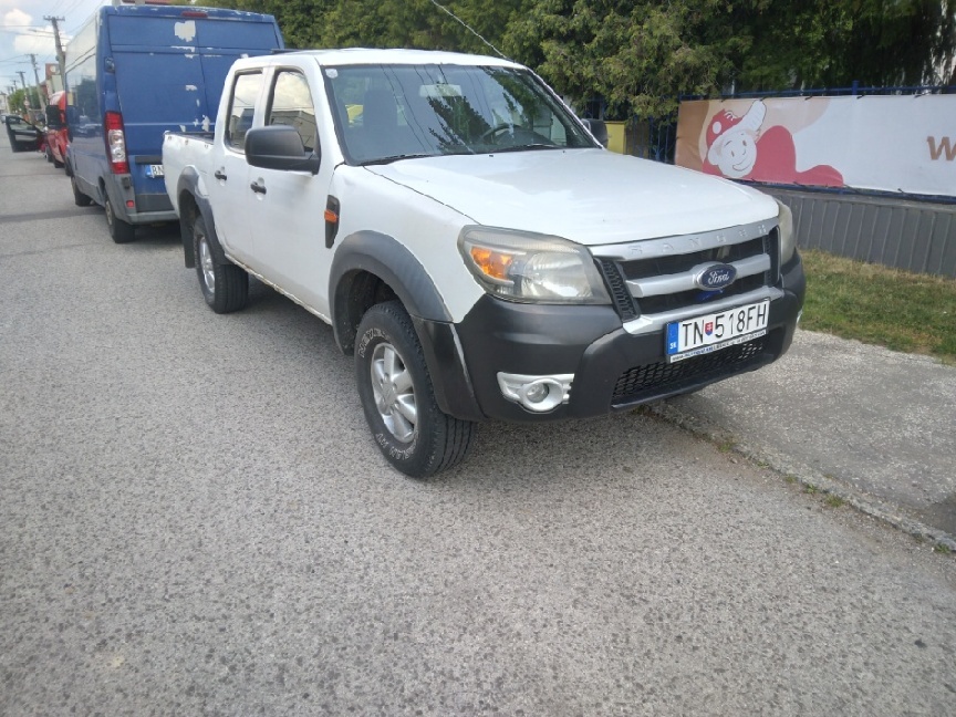 Predám Ford ranger rv2012