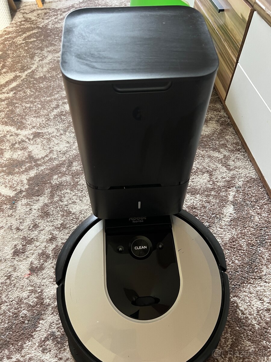iRobot Roomba i7+