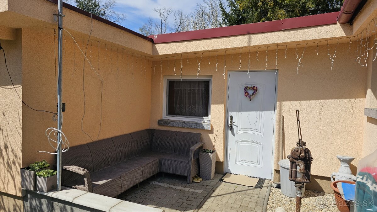 PREDAJ, Záhradná chatka s pozemkom 328 m2, SEREĎ