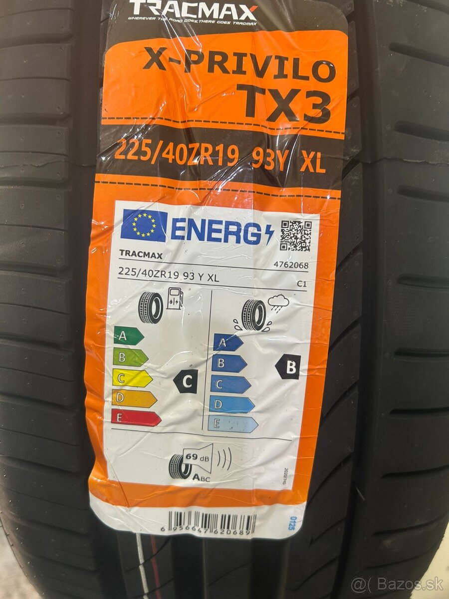 TRACMAX X PRIVILO TX-3 225/40R19 93Y