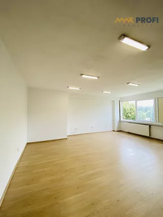 Na prenájom, komerčné priestory, 32m2, Martin