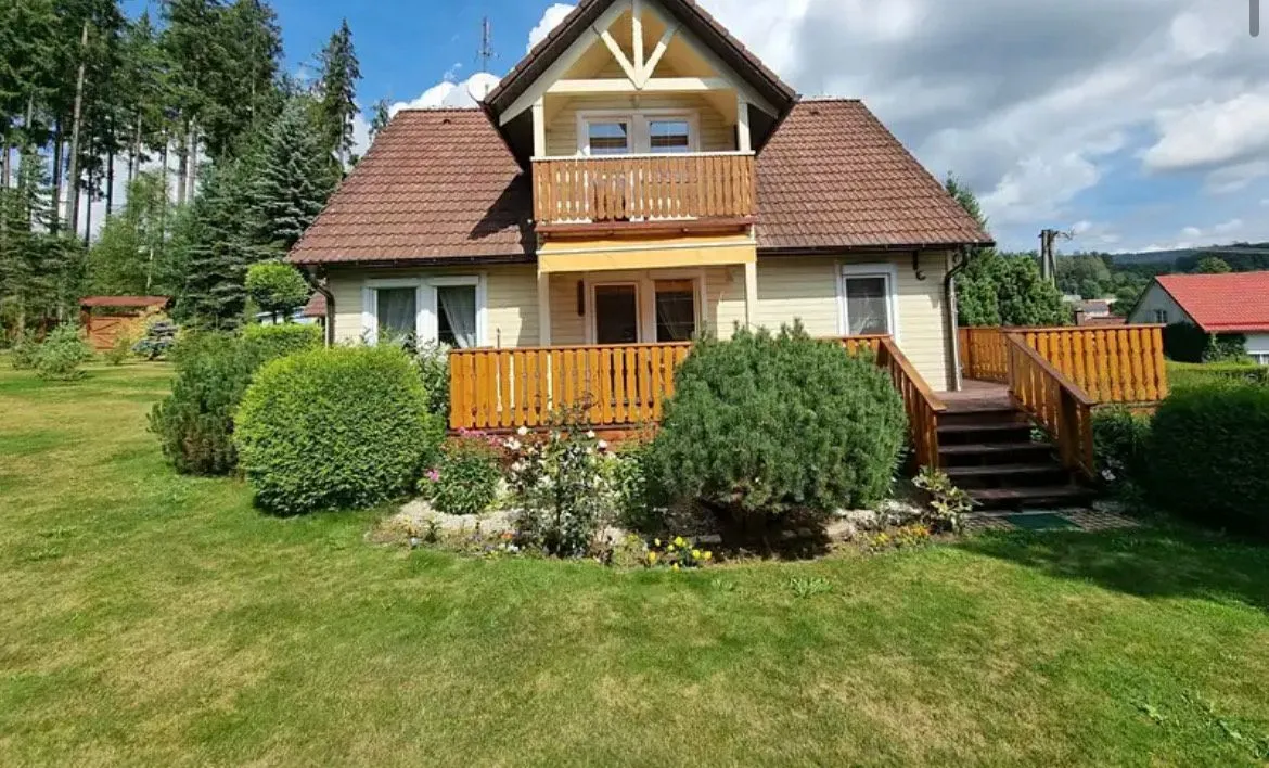 Rodinný dom s veľkým pozemkom (1109 m²) v Česku