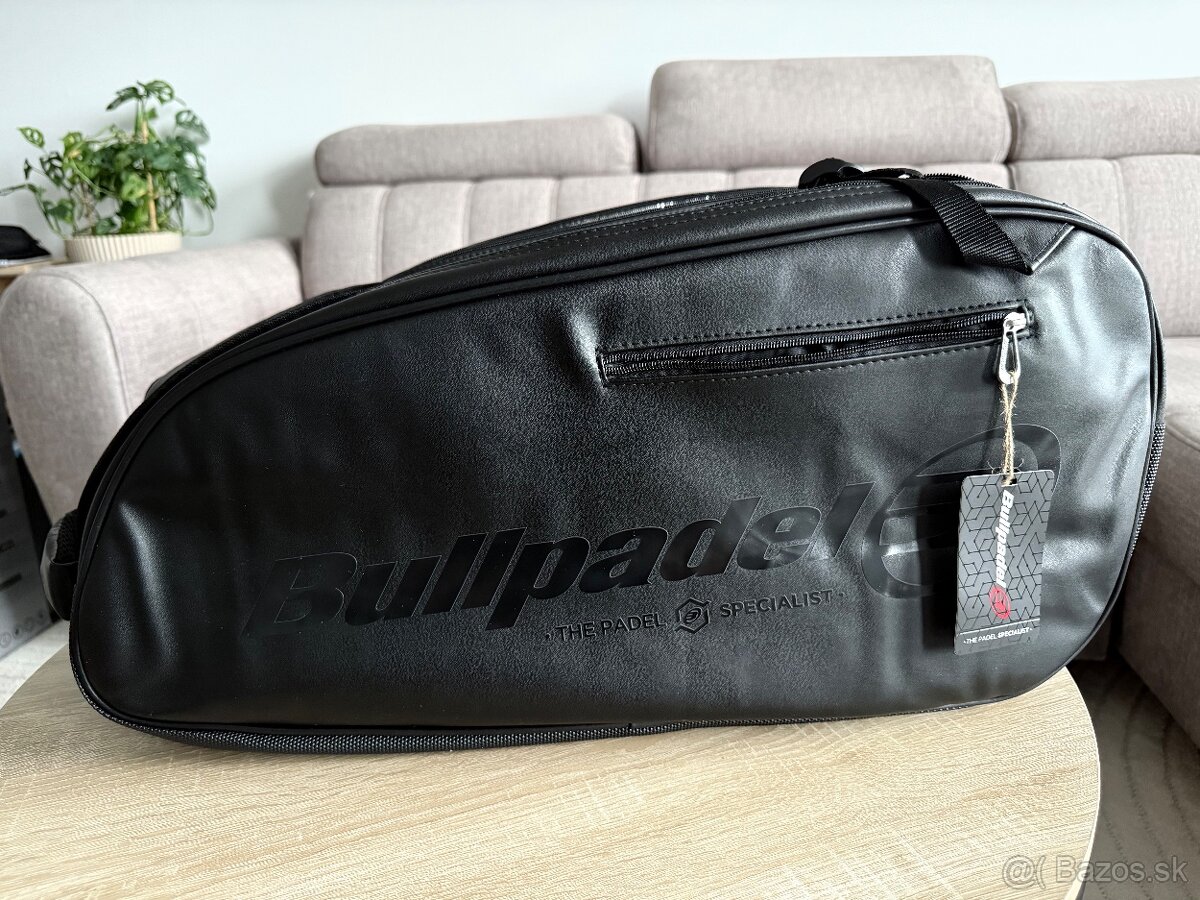 NOVÁ Bullpadel taška na padel - čierna (BPP22016)