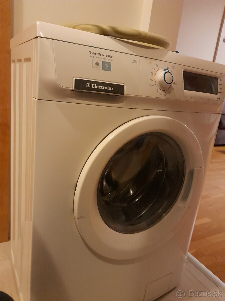 Práčka Elektrolux