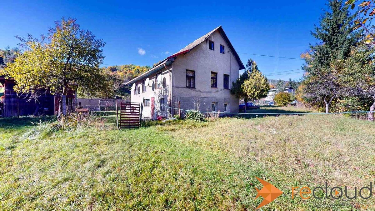 NA PREDAJ RODINNÝ DOM V KOPERNICI S INVESTIČNÝM PRILAHLÝM PO