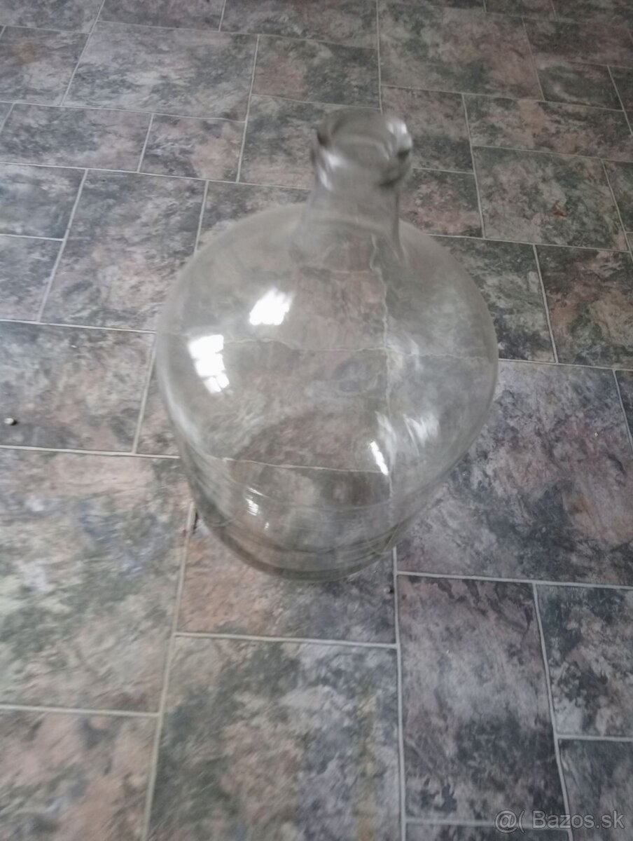 Starý sklenený demižón cca 20 L – vhodný na chalupu