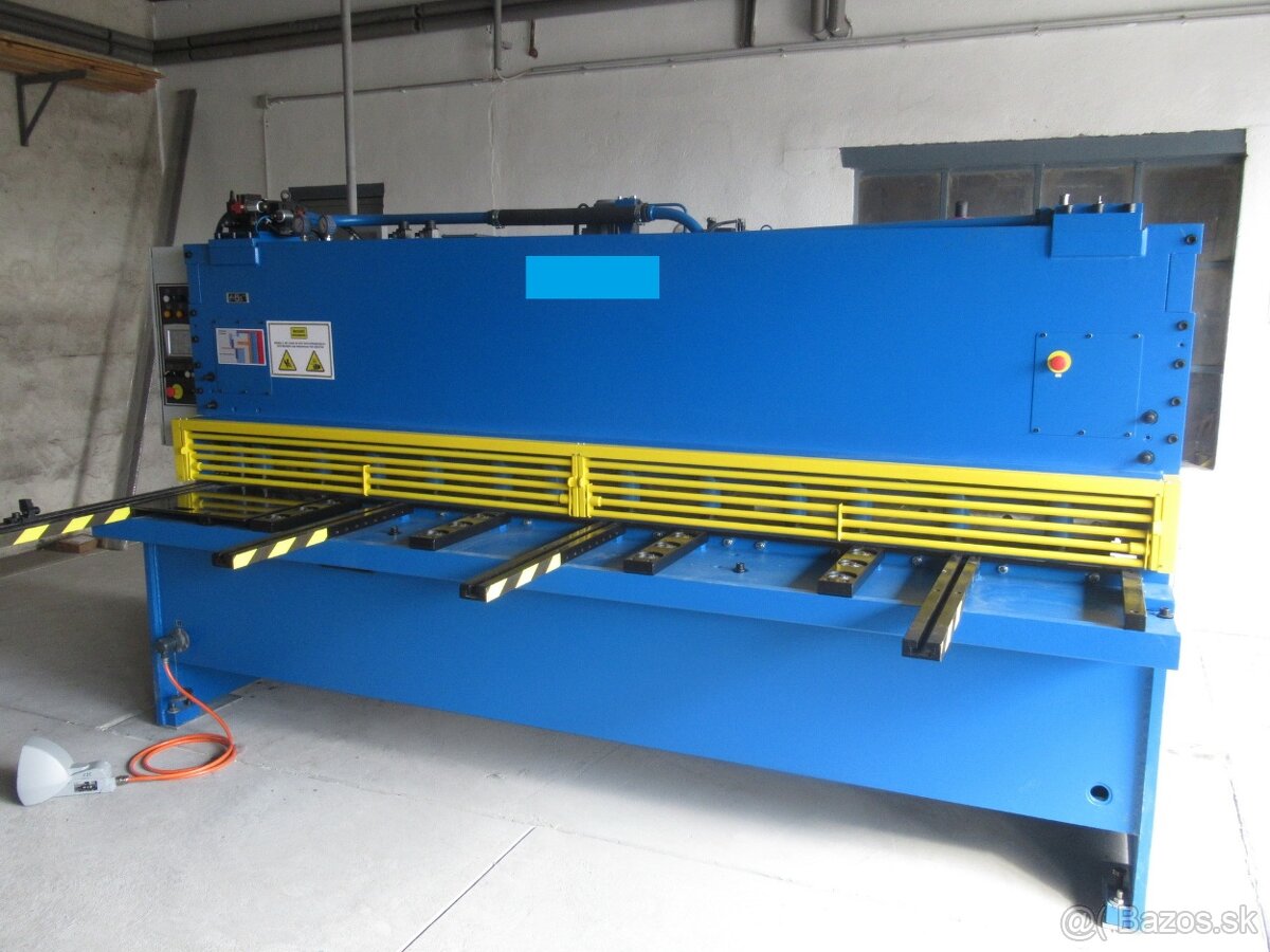 Tabulové hydraulické nůžky CNTA 3150/6,3