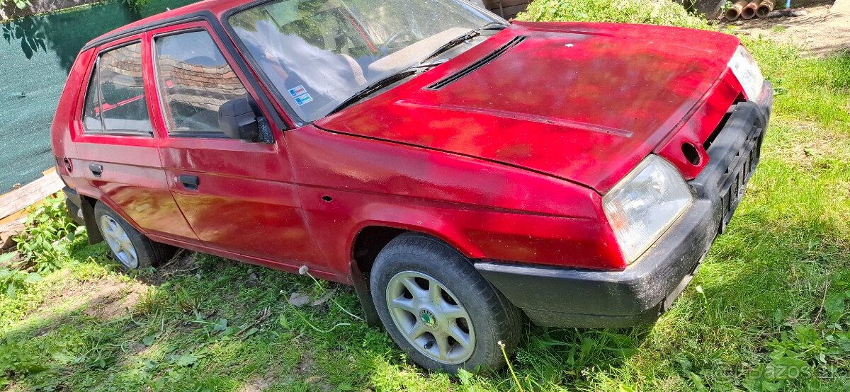 Predám Škoda favorit 136l 1990 46kw