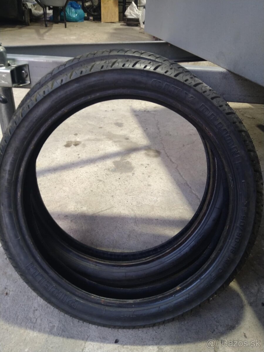 Pneu 90/90-18
