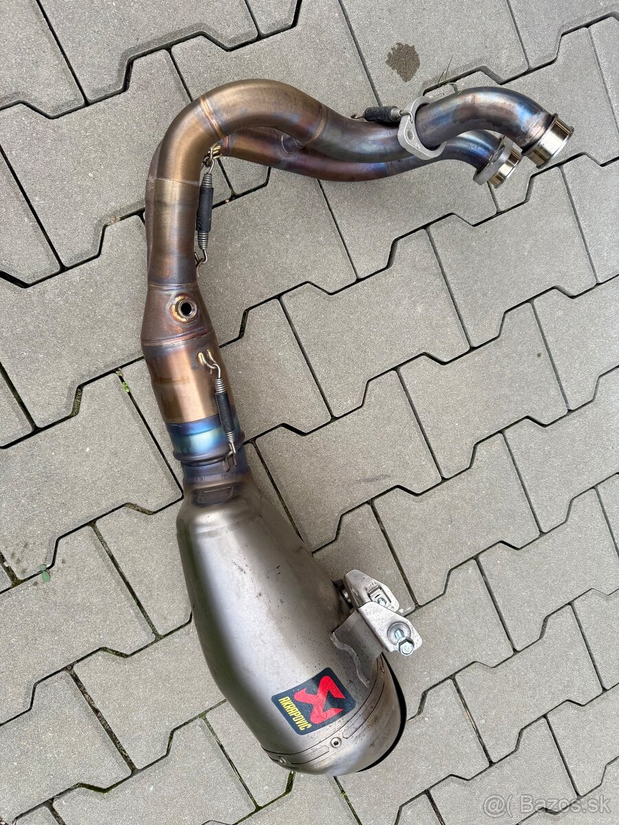 Akrapovic vyfukovy system