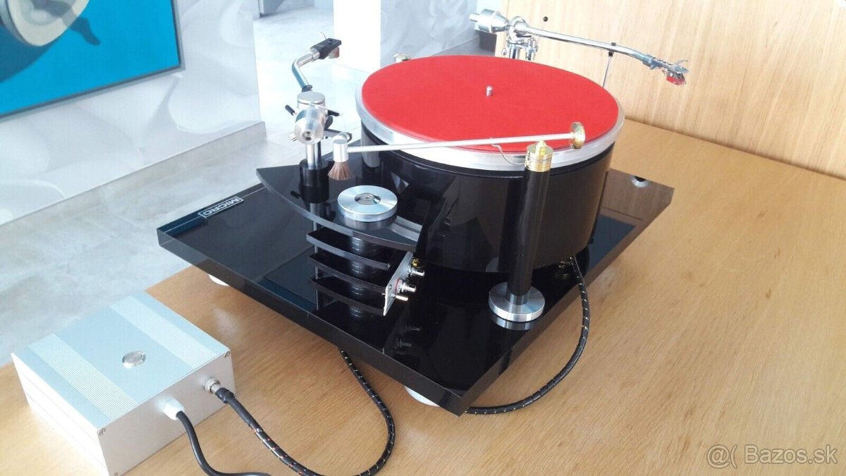 Gramofón Micro Seiki s 2-ramenným ramenom, remeňovým pohonom