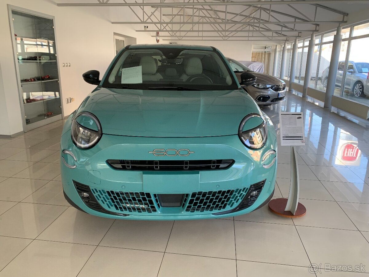 Fiat 600 La Prima 1.2 T Hybrid 145k 6DCT automat