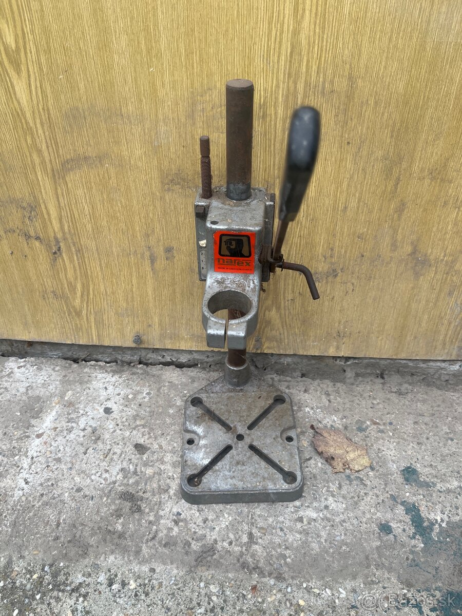 Stojan na vŕtačku Narex