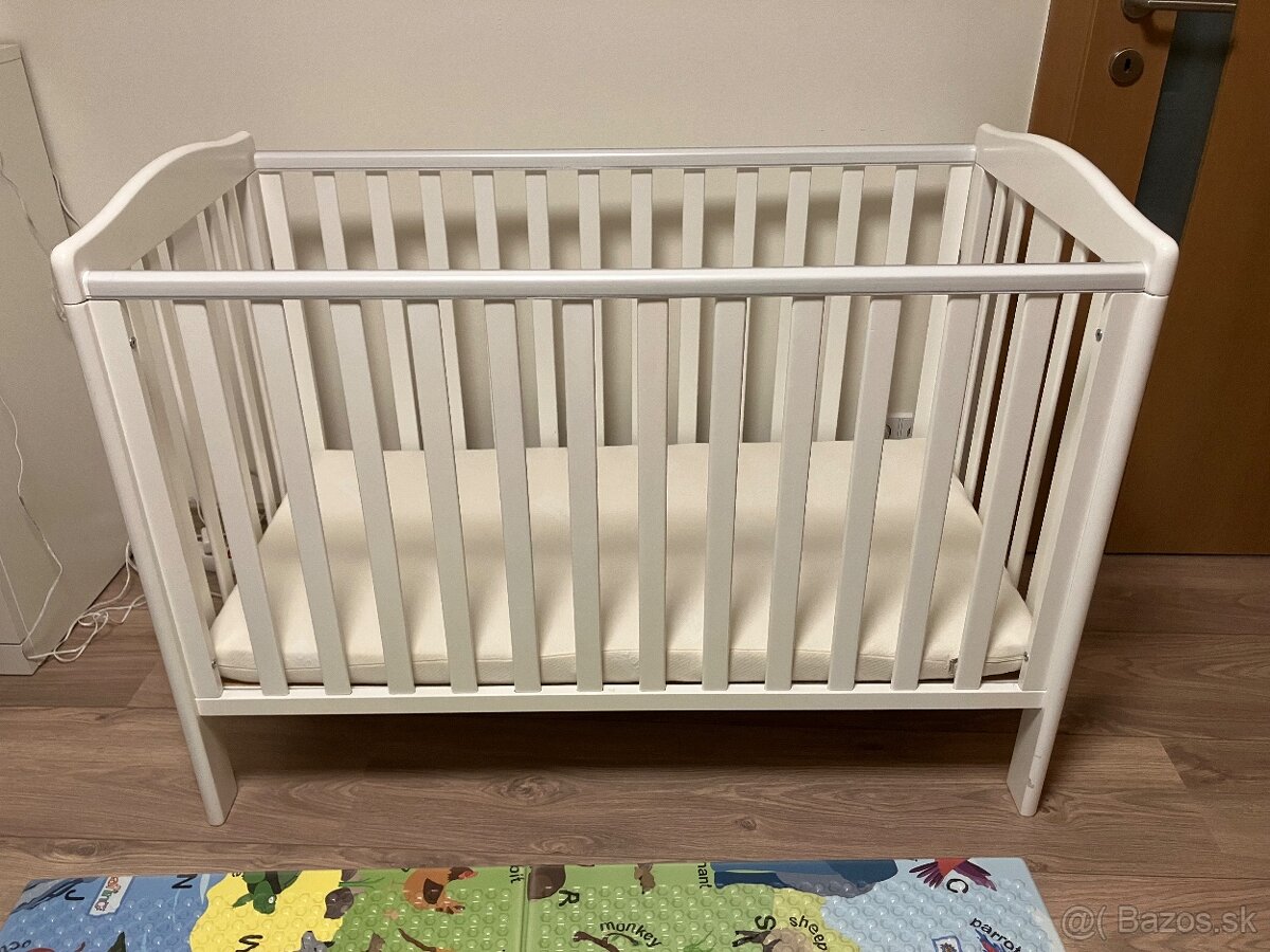 Detská postieľka s matracom 120x60