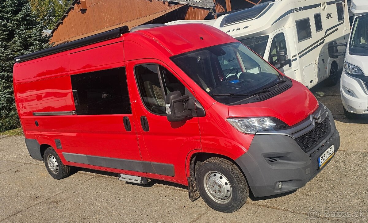 2017 velmi pěkná vestavba obytné auto karavan VAN