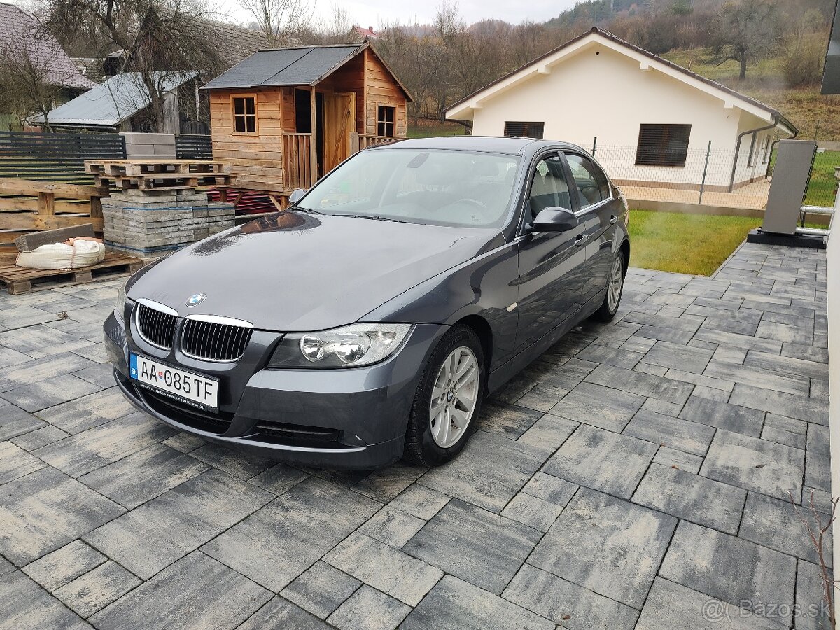 BMW 325i e90 r.v. 2005 manuál