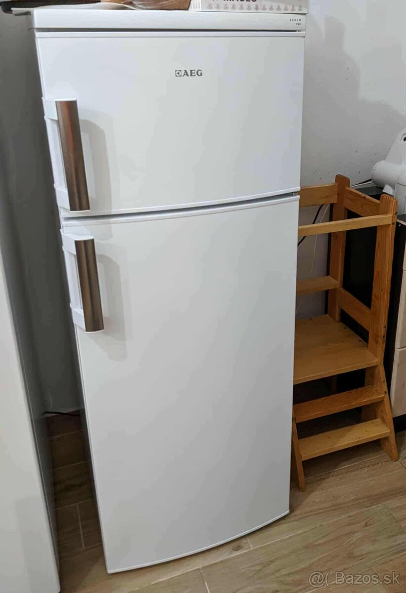 Chladnička s mraznickou AEG CT235 (Electrolux) Objem 234L