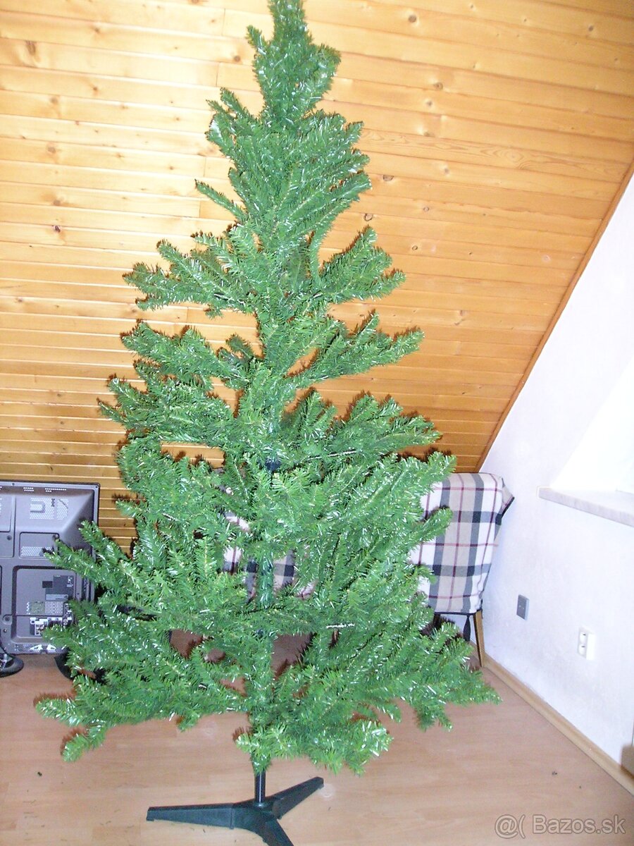 predám vianočný stromček