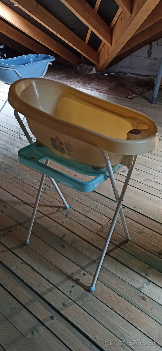 Detská vanička s konštrukciou